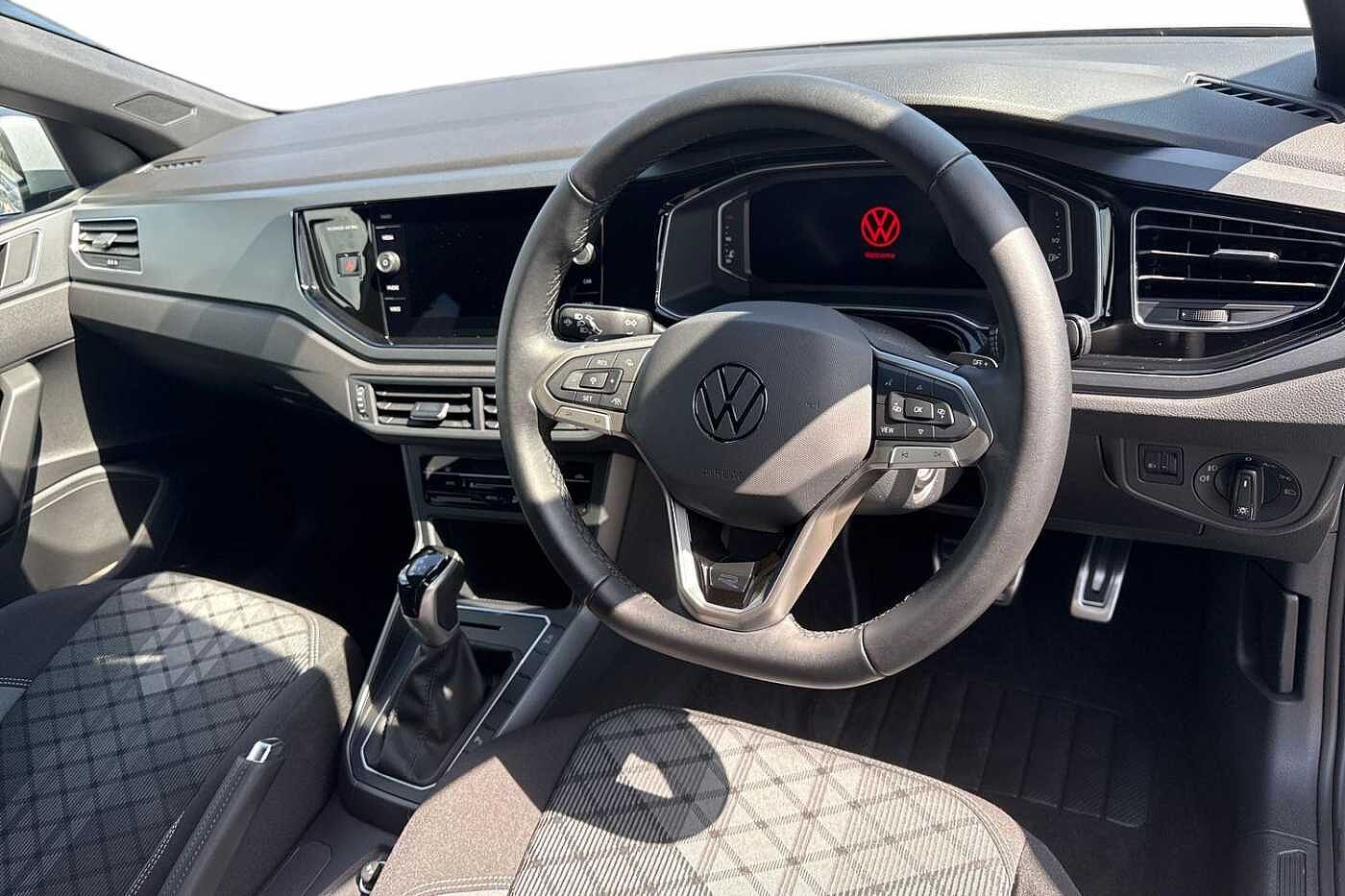 Volkswagen Polo 1.0 TSI (115ps) R-Line DSG **17' BERGAMO ALLOYS**